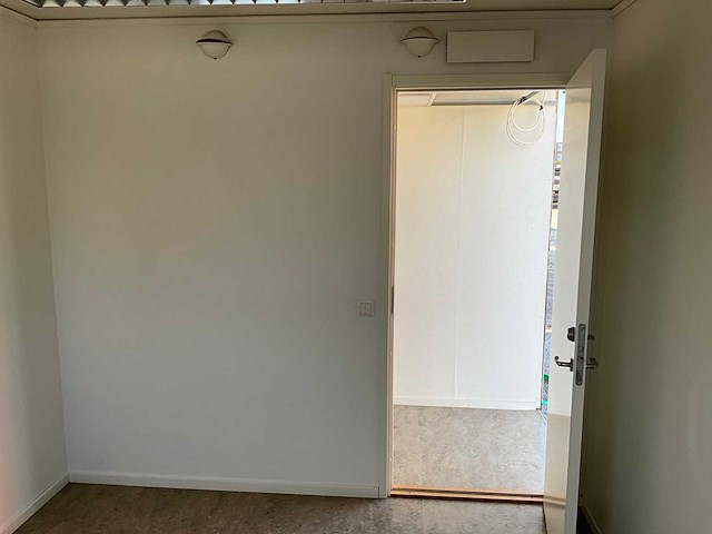 Office cabin - kantoorgebouw bestaande uit 8 units - afbeelding 140 van  143