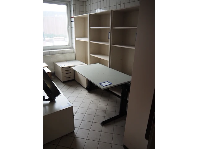 Office inventory - afbeelding 1 van  7