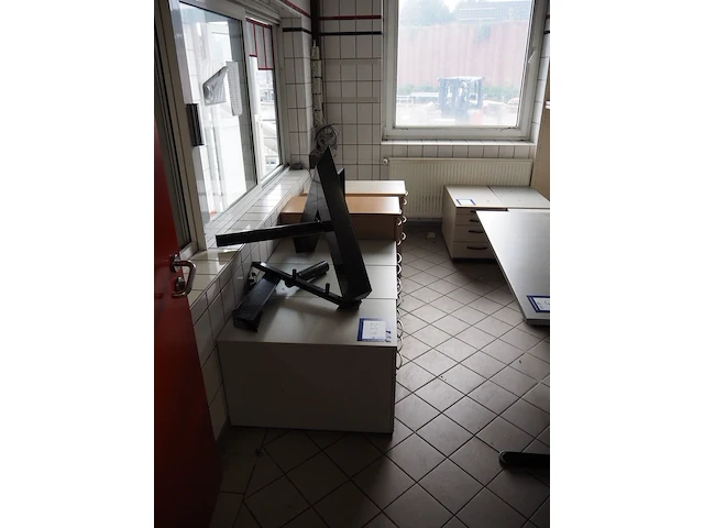 Office inventory - afbeelding 2 van  7