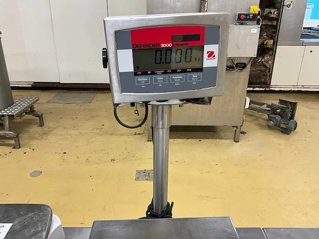Ohaus defender 3000 xtreme weegschaal - afbeelding 2 van  3