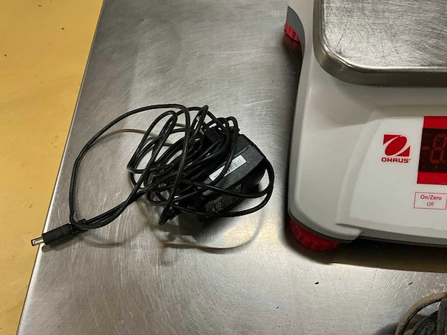 Ohaus valor 2000w weegschaal - afbeelding 4 van  4