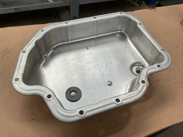Oil pan (4x) - afbeelding 1 van  4