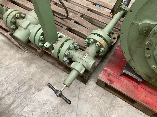 Oilwell b-338 hydraulisch aangedreven waterpomp met toebehoren - afbeelding 7 van  33