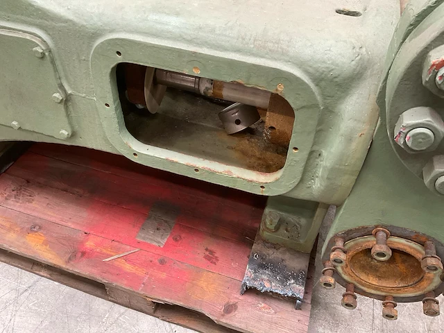 Oilwell b-338 hydraulisch aangedreven waterpomp met toebehoren - afbeelding 9 van  33