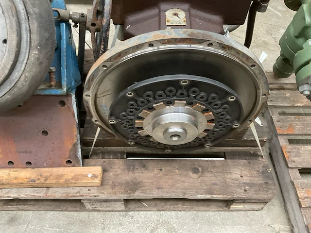 Oilwell b-338 hydraulisch aangedreven waterpomp met toebehoren - afbeelding 17 van  33