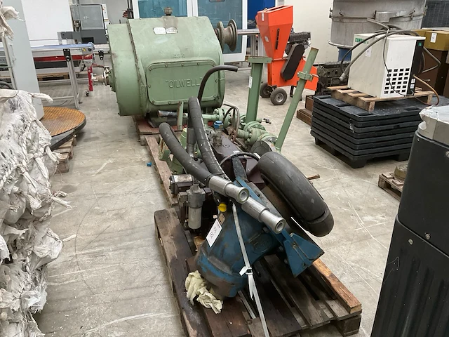 Oilwell b-338 hydraulisch aangedreven waterpomp met toebehoren - afbeelding 29 van  33