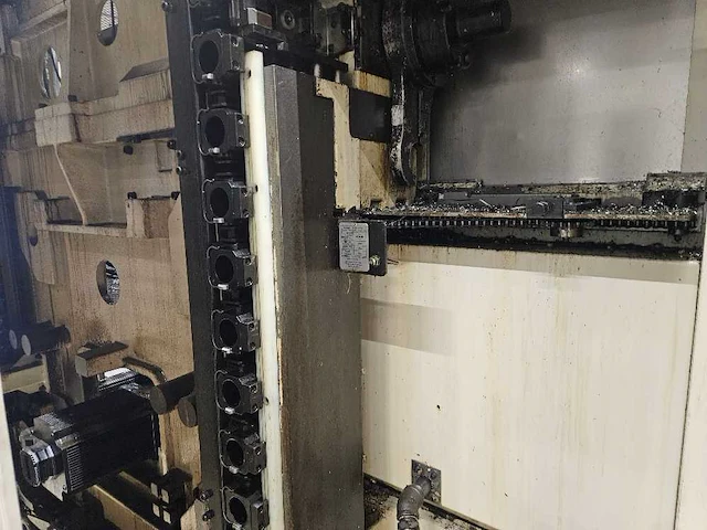 Okuma - 2000 - ma-40ha - horizontaal cnc-bewerkingscentrum - afbeelding 15 van  17