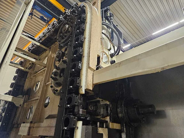 Okuma - 2000 - ma-40ha - horizontaal cnc-bewerkingscentrum - afbeelding 16 van  17