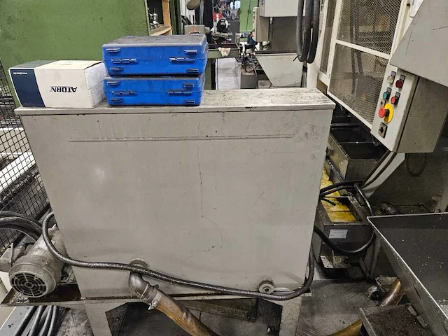 Okuma - 2000 - ma-40ha - horizontaal cnc-bewerkingscentrum - afbeelding 17 van  17