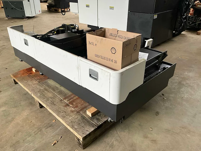 Okuma - mp-46v - 3-axis machining center - 2022 - afbeelding 18 van  38