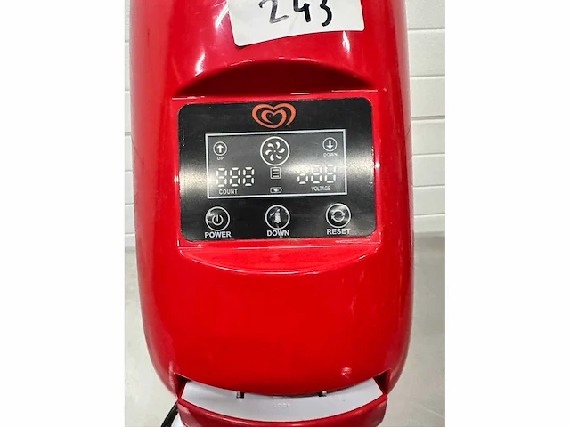 Ola - cornetto soft - ijsdispenser - afbeelding 2 van  4