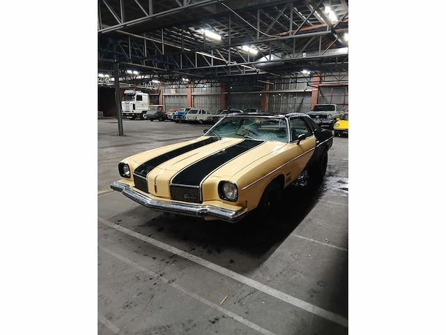 Oldsmobile - 1973 - cutlass - 5.7 af 37 - personenauto - afbeelding 2 van  10