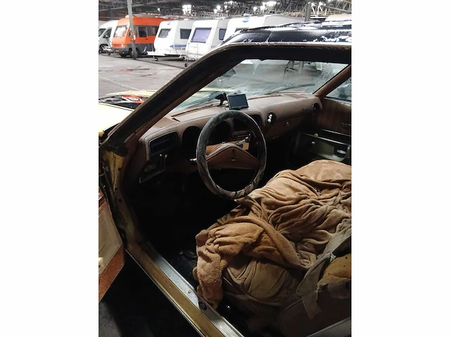 Oldsmobile - 1973 - cutlass - 5.7 af 37 - personenauto - afbeelding 7 van  10