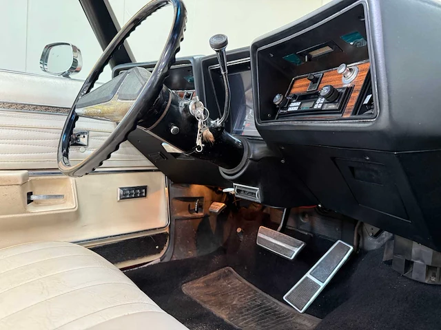 Oldsmobile - delta 88 - cabriolet - oldtimer - 1971 - afbeelding 22 van  51