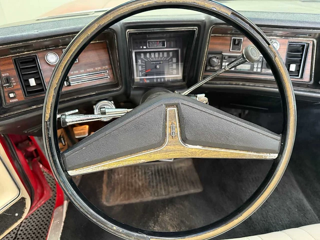 Oldsmobile - delta 88 - cabriolet - oldtimer - 1971 - afbeelding 25 van  51