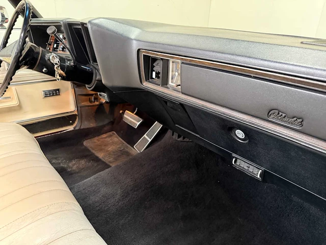 Oldsmobile - delta 88 - cabriolet - oldtimer - 1971 - afbeelding 28 van  51