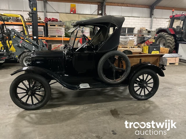 Oldtimer auto “101 jaar” - afbeelding 2 van  40