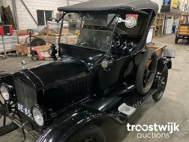 Oldtimer auto “101 jaar” - afbeelding 3 van  40
