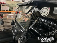 Oldtimer auto “101 jaar” - afbeelding 5 van  40