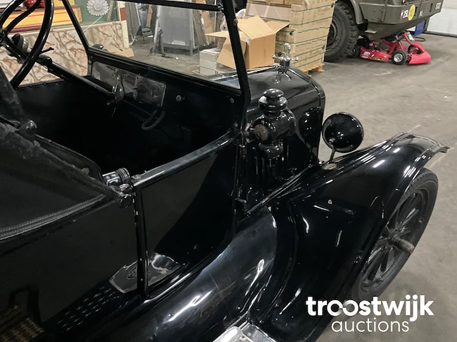 Oldtimer auto “101 jaar” - afbeelding 9 van  40
