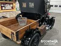 Oldtimer auto “101 jaar” - afbeelding 10 van  40