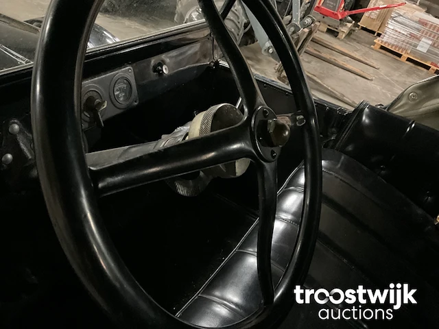 Oldtimer auto “101 jaar” - afbeelding 16 van  40