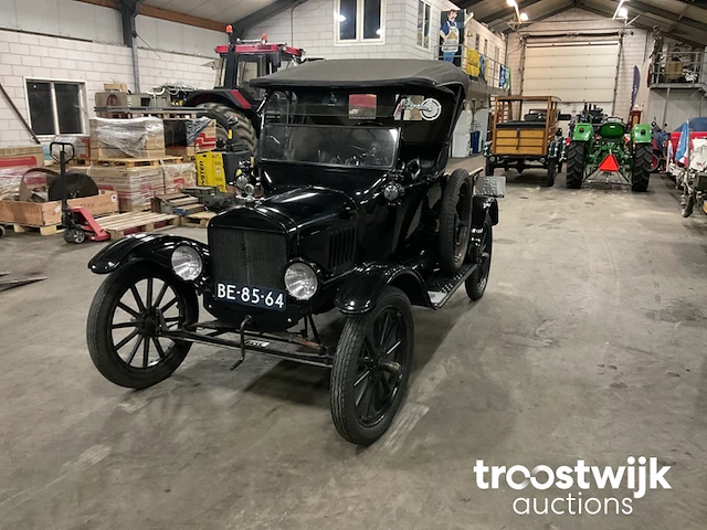Oldtimer auto “101 jaar” - afbeelding 12 van  40