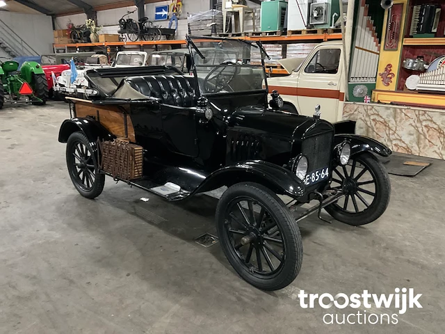 Oldtimer auto “101 jaar” - afbeelding 24 van  40