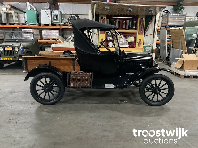Oldtimer auto “101 jaar” - afbeelding 36 van  40