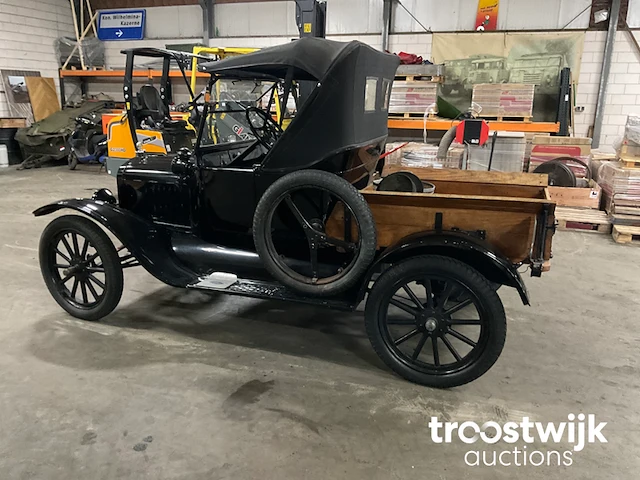 Oldtimer auto “101 jaar” - afbeelding 40 van  40
