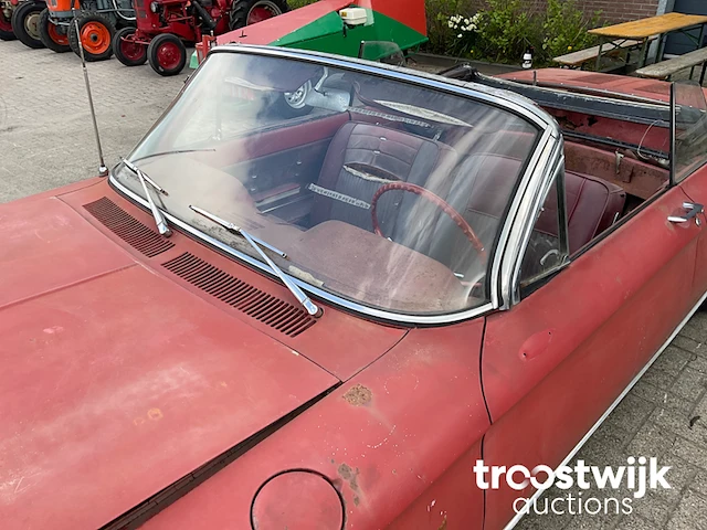 Oldtimer auto - afbeelding 26 van  26