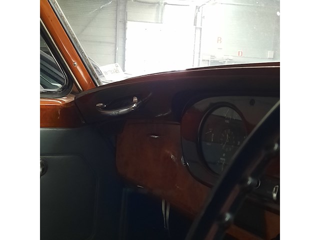 Oldtimer bentley, s-type, zwart, bouwjaar 1957 - afbeelding 19 van  35