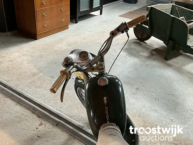 Oldtimer brommer - afbeelding 3 van  12