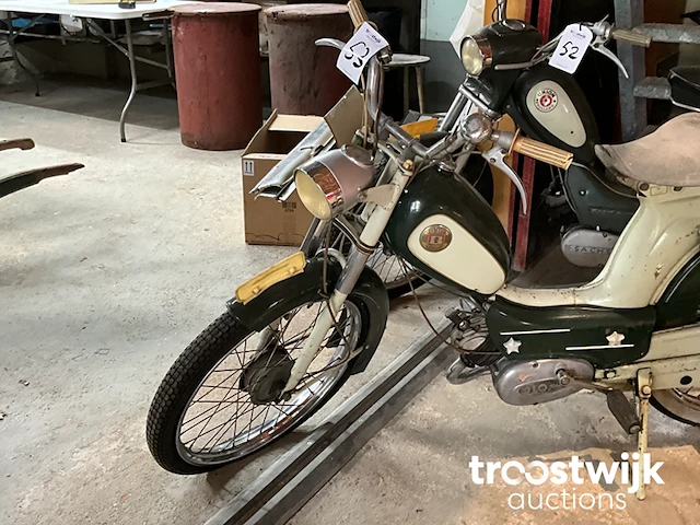 Oldtimer brommer - afbeelding 8 van  12