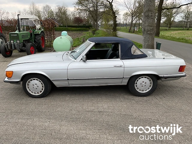 Oldtimer cabriolet - afbeelding 23 van  24
