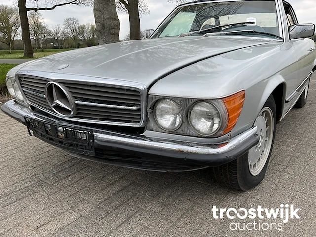 Oldtimer cabriolet - afbeelding 24 van  24