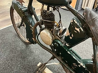 Oldtimer hungary brommer - afbeelding 8 van  9