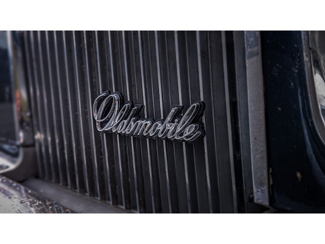 Oldtimer personenauto, oldsmobile, delta 88 royale, 1974 - afbeelding 2 van  41