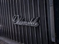 Oldtimer personenauto, oldsmobile, delta 88 royale, 1974 - afbeelding 2 van  41