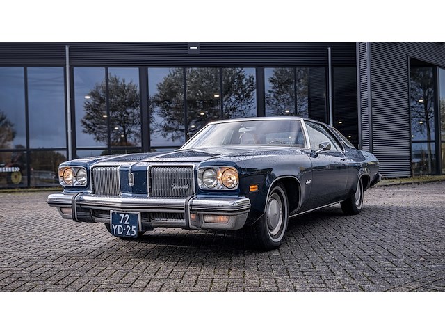 Oldtimer personenauto, oldsmobile, delta 88 royale, 1974 - afbeelding 12 van  41