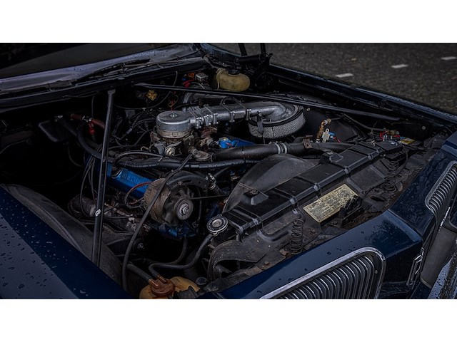 Oldtimer personenauto, oldsmobile, delta 88 royale, 1974 - afbeelding 26 van  41