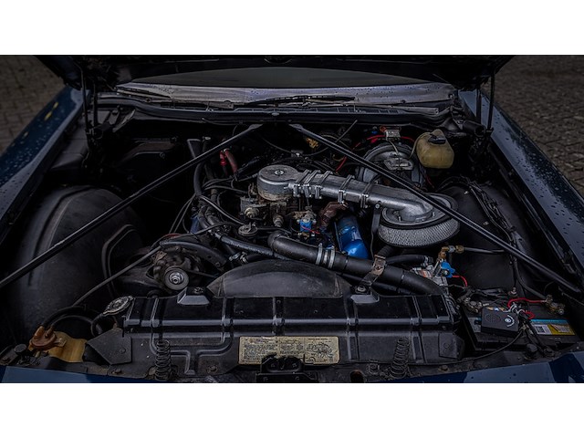 Oldtimer personenauto, oldsmobile, delta 88 royale, 1974 - afbeelding 27 van  41