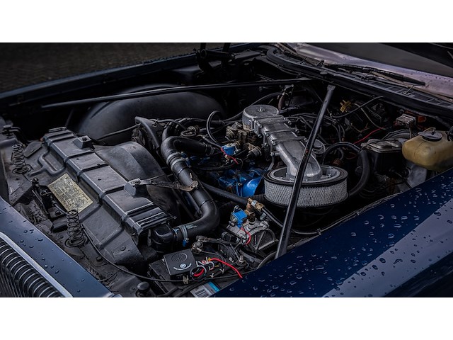 Oldtimer personenauto, oldsmobile, delta 88 royale, 1974 - afbeelding 28 van  41