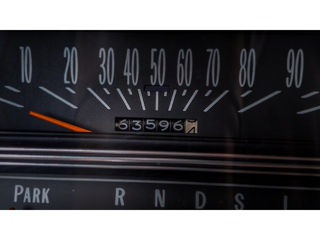 Oldtimer personenauto, oldsmobile, delta 88 royale, 1974 - afbeelding 30 van  41