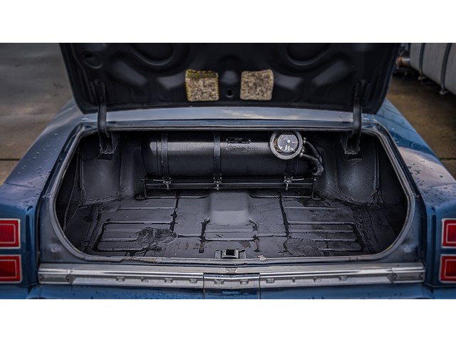 Oldtimer personenauto, oldsmobile, delta 88 royale, 1974 - afbeelding 31 van  41