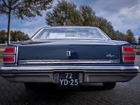 Oldtimer personenauto, oldsmobile, delta 88 royale, 1974 - afbeelding 39 van  41