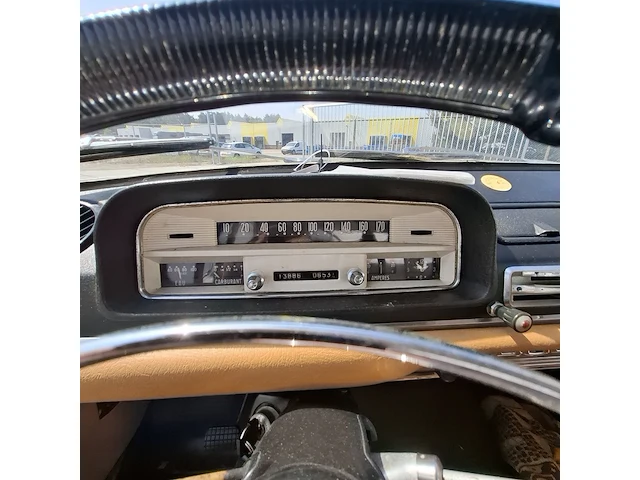 Oldtimer peugeot, 404, bouwjaar 1963 - afbeelding 6 van  33