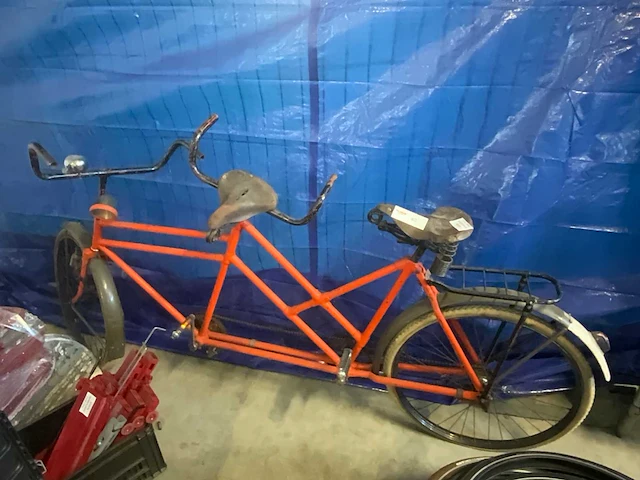 Oldtimer tandem fiets - afbeelding 1 van  9