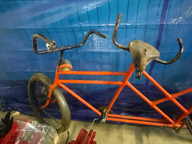 Oldtimer tandem fiets - afbeelding 3 van  9