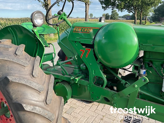 Oldtimer tractor “row crop” - afbeelding 5 van  25